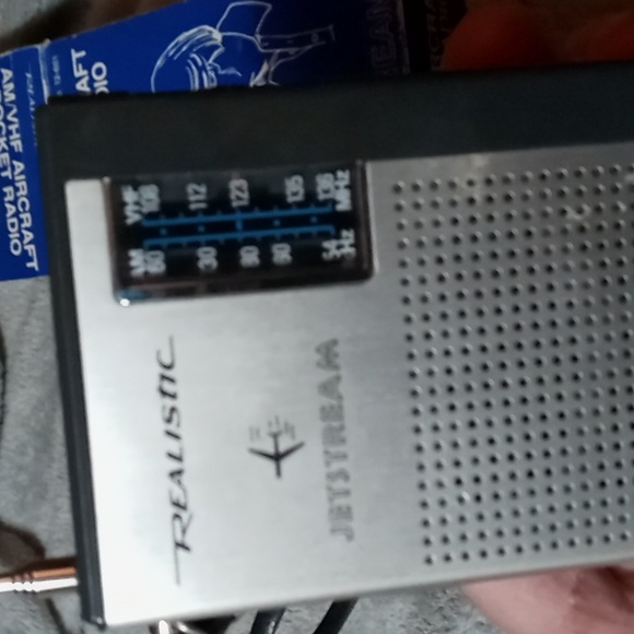 Vintage 1980s Realistic Am/Vhf Aircraft Pocket Radio with Box,Tested,Works,As Is - Picture 2 of 4